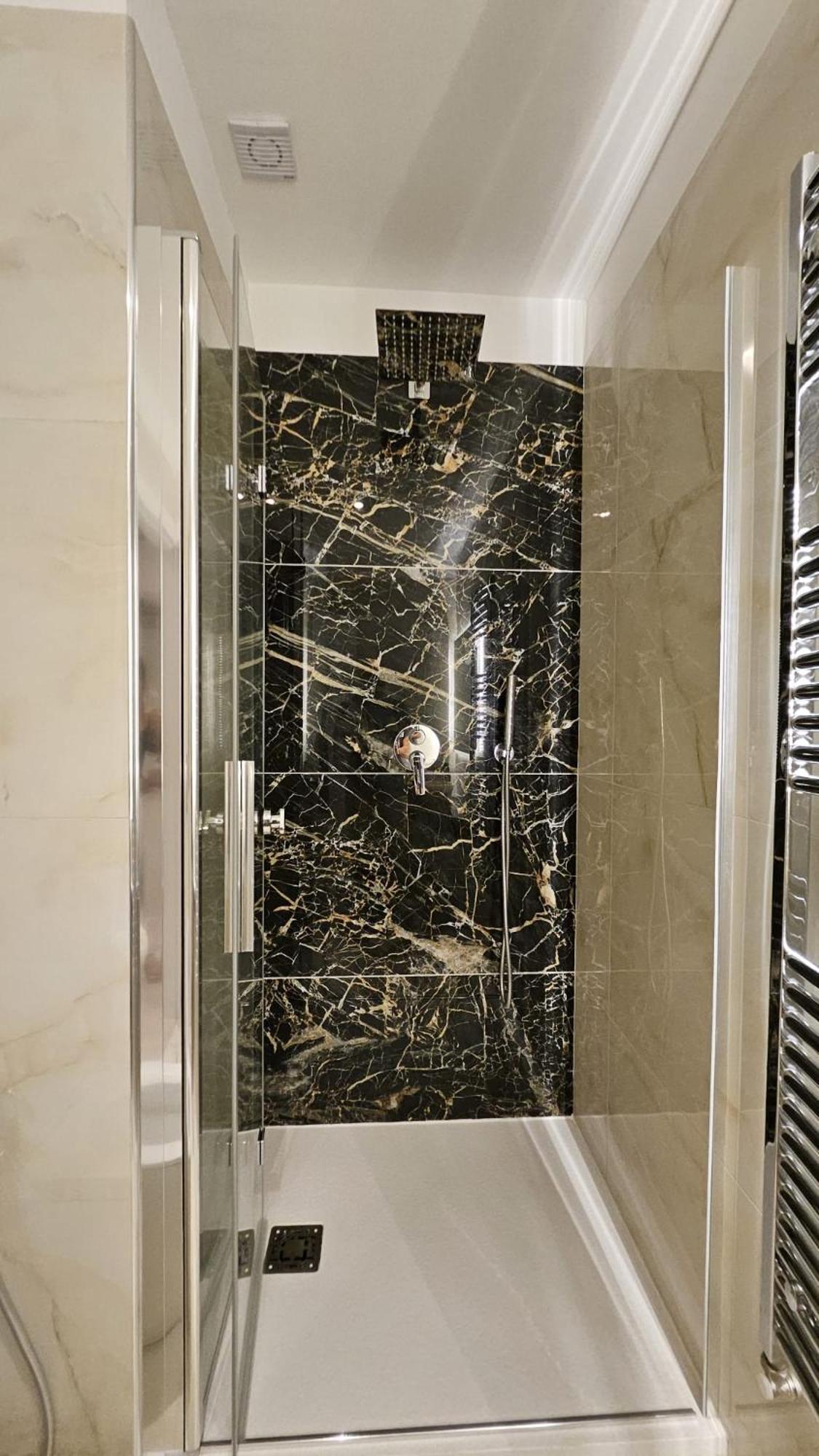 לה ספציה Vanity House מראה חיצוני תמונה